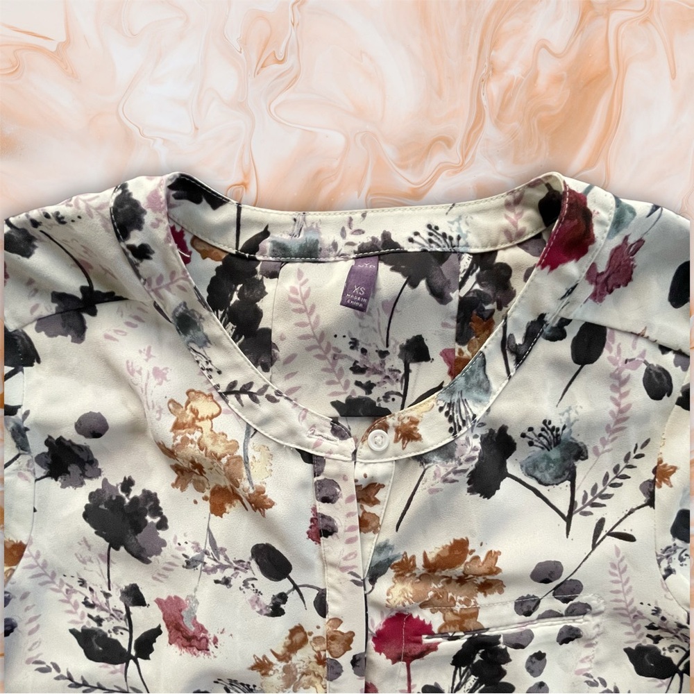 NYDJ Floral Tunic Blouse - Picture 3 of 6